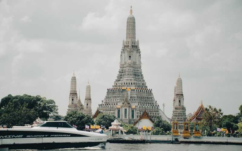 Pearls of Thailand: Phuket & Bangkok Discovery