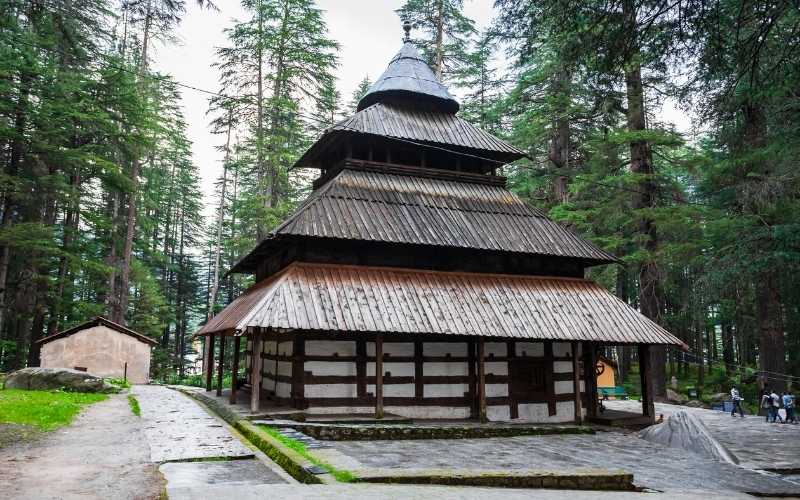 Snowy Manali Tour