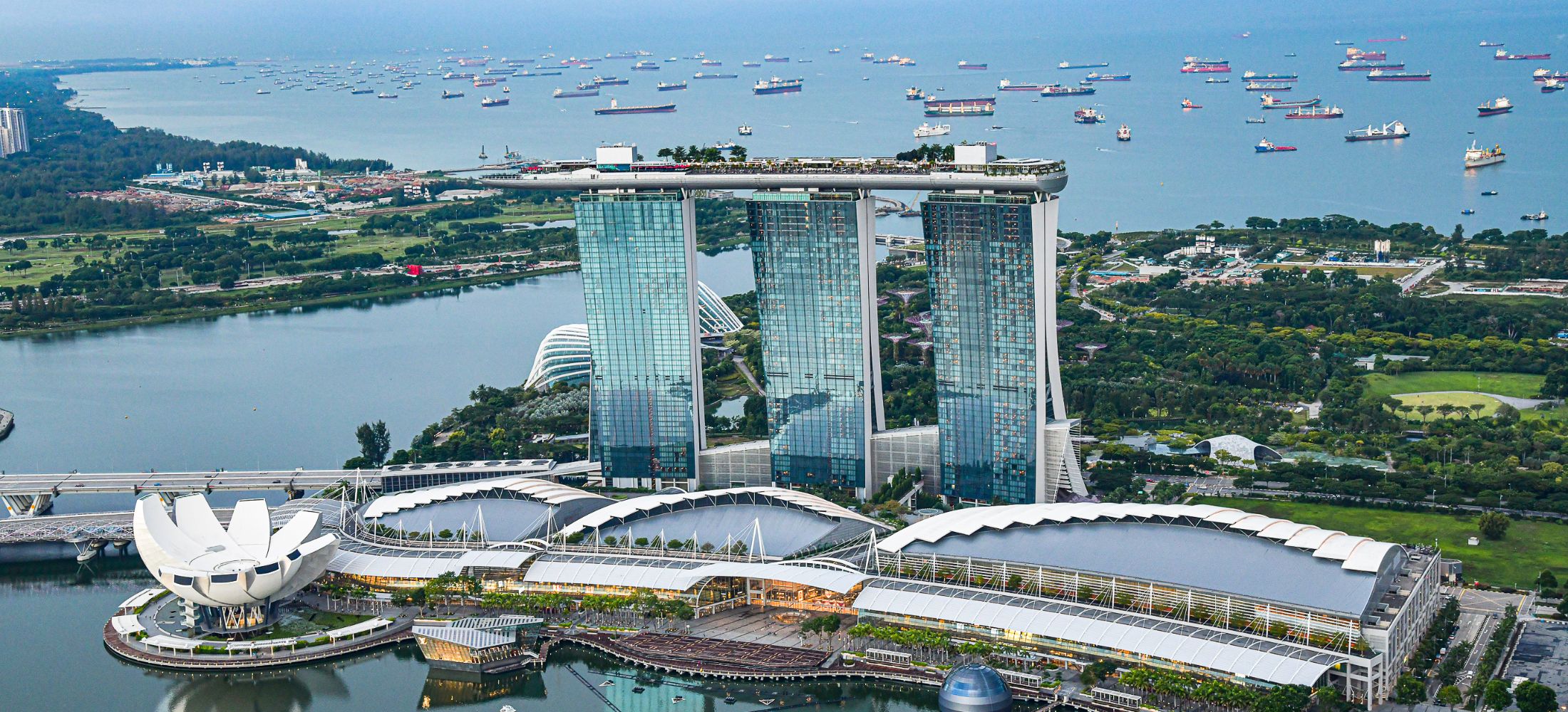 Singapore Spectacle: From Skylines to Sentosa