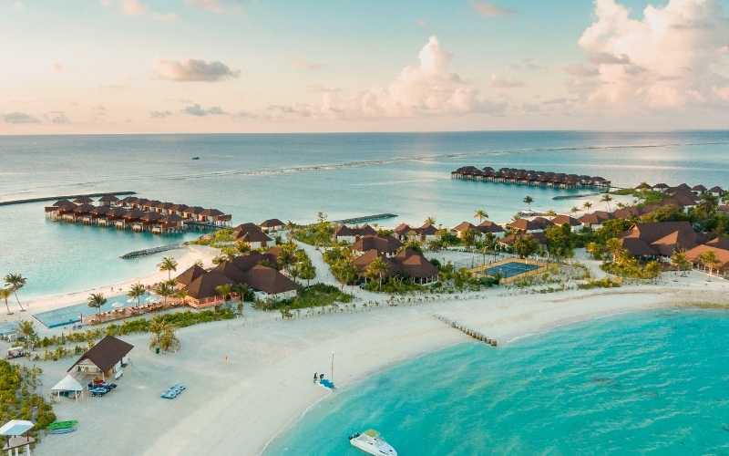 Maldives Magic: Overwater Dreams & Island Bliss