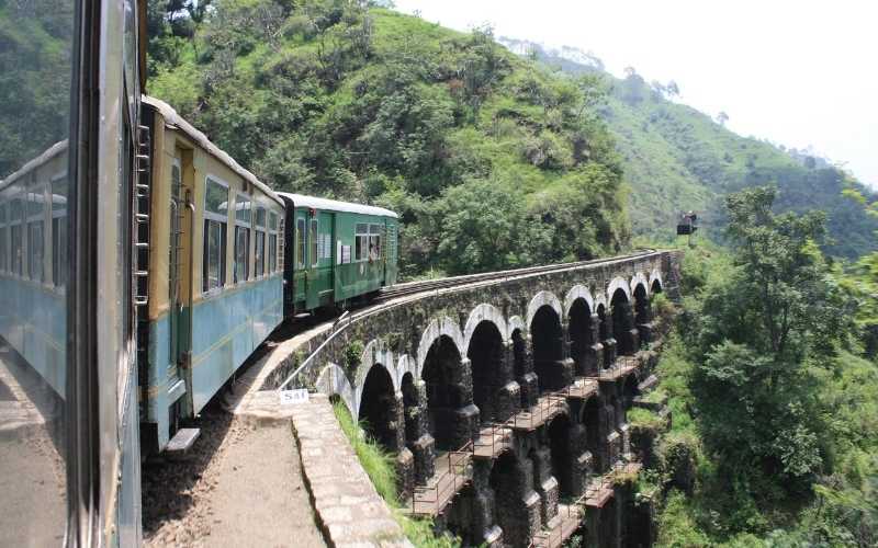 Volvo Getaway: Shimla–Manali Scenic Journey