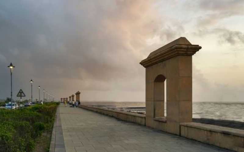 Gujarat Short Escape: City, Coast & Hills