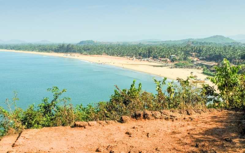 Karnataka Pilgrimage Trail: Devotion & Coastal Bliss